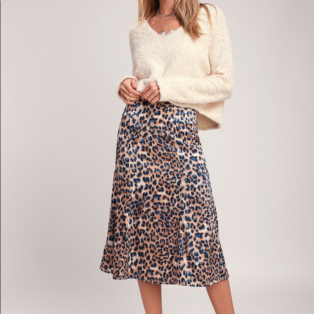 Lulu’s Tan and Navy Leopard Print Satin Midi Skirt